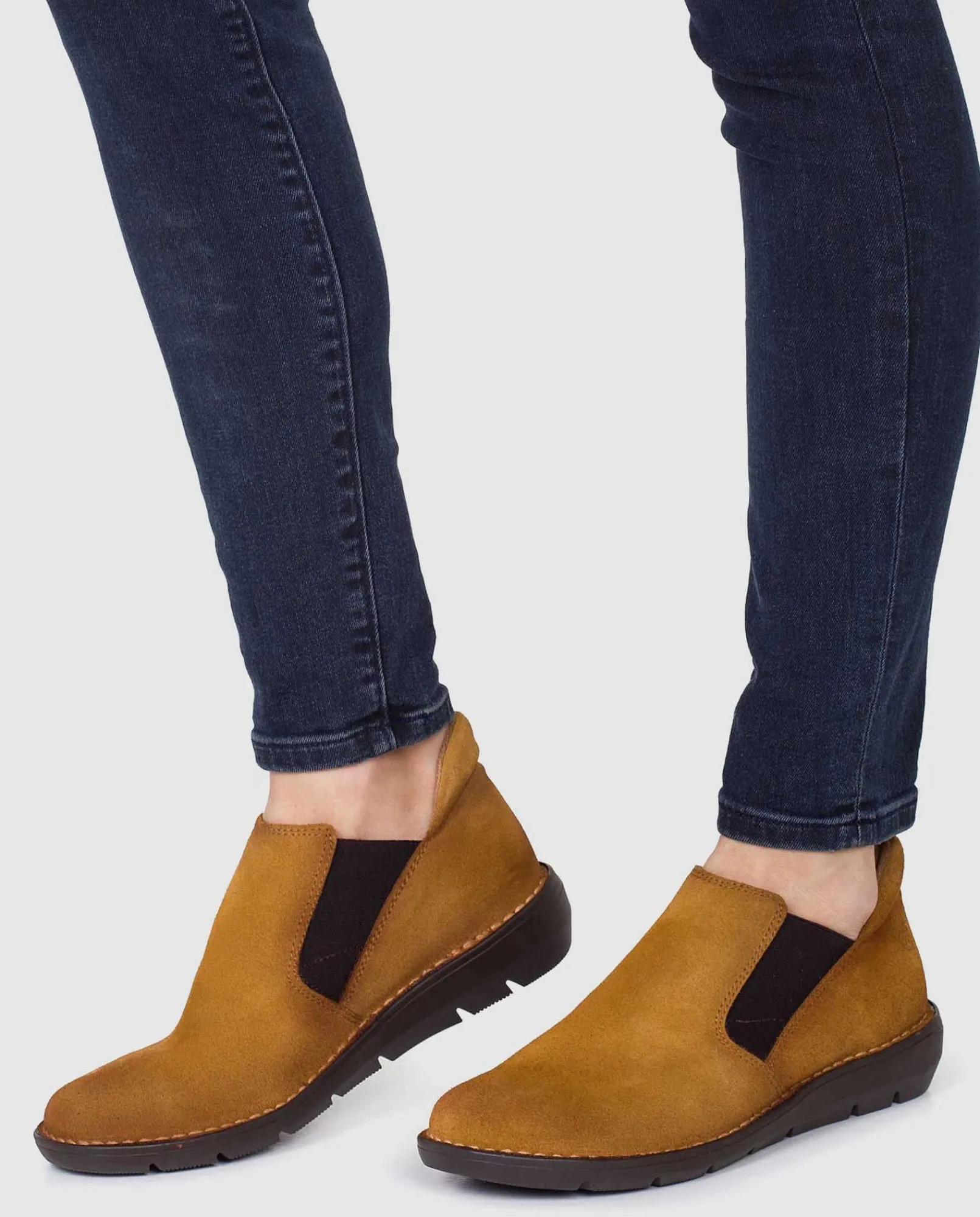 chaussure_compense_lyon___5.webp Yokono Chaussures | Chaussure Compensée Lyon 003 Marron