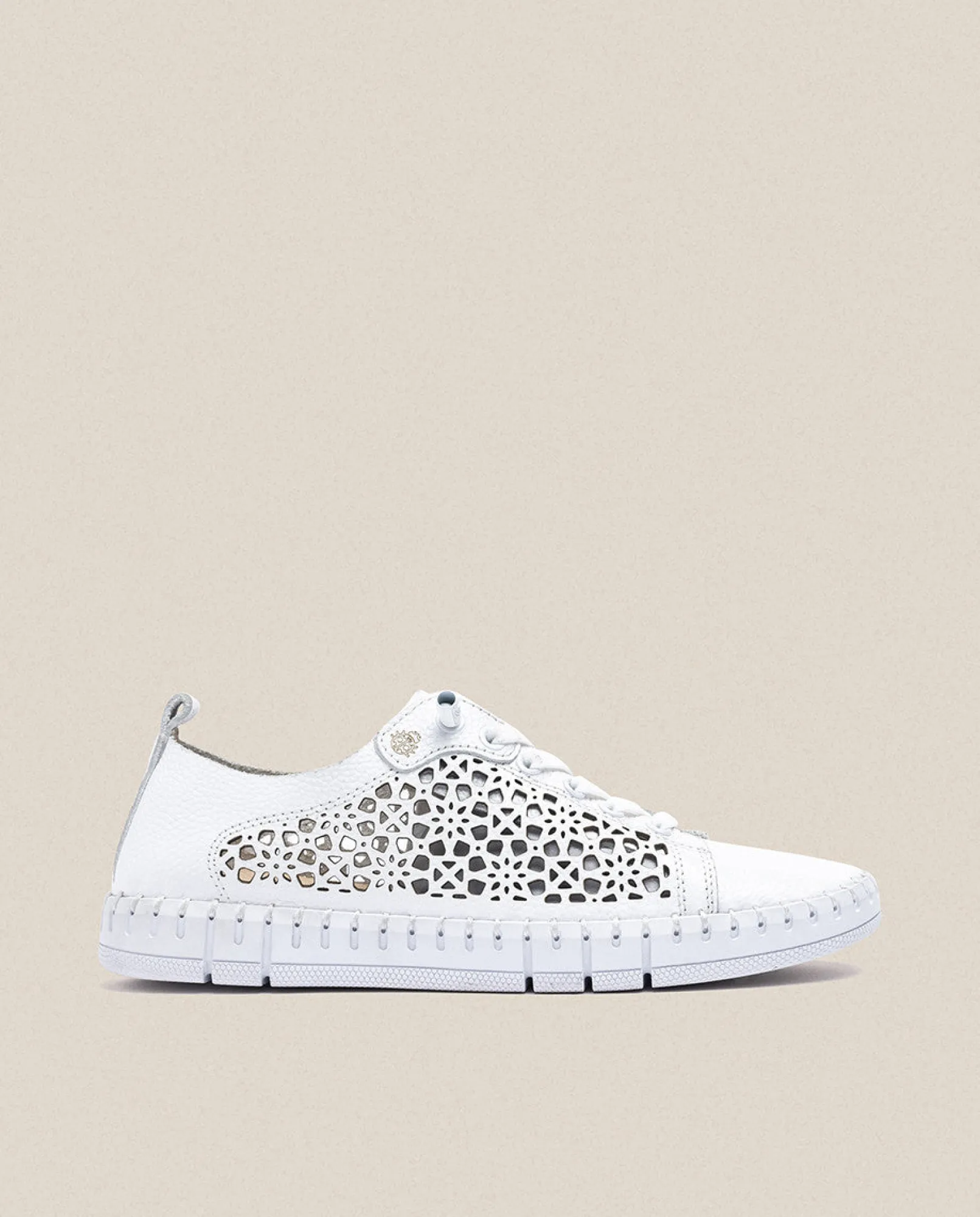 chaussure_plate_flow_blan_1.webp Yokono Sneakers | Chaussure Plate FLOW-002 Blanc
